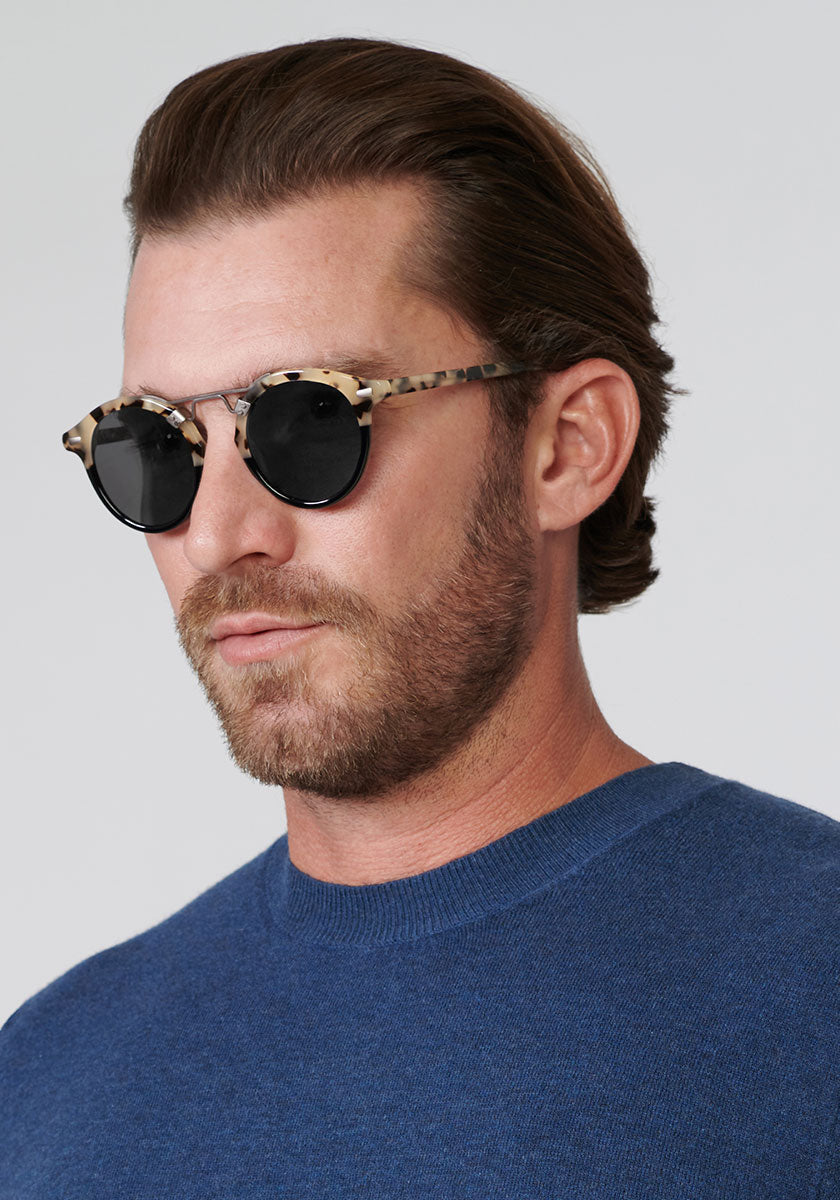 ST. LOUIS CLASSICS | Oyster to Black Polarized handcrafted, luxury tortoise shell and black acetate KREWE Sunglasses mens model